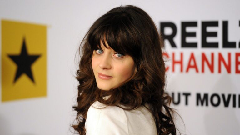 Absolut Cinema: A Vida e Obra de Zoey Deschanel