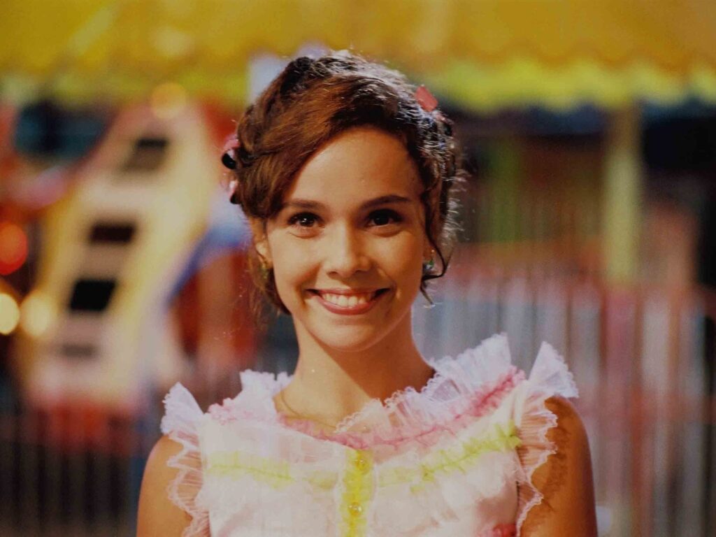 Débora Falabella em Lisabela e o Prisioneiro